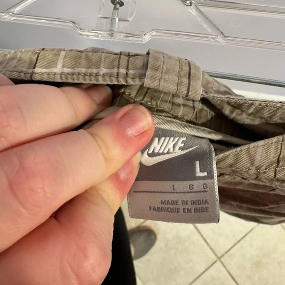 Vintage Nike grey tag shorts - Picture 2 of 3